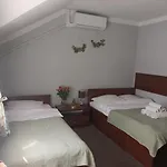 Bakos Motel *